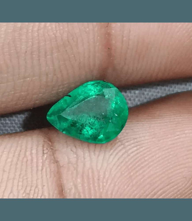 1.83ct Bright Deep Green Emerald Certified by GSI - SMSGEMS 