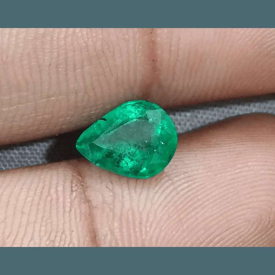 1.83ct Bright Deep Green Emerald Certified by GSI - SMSGEMS 