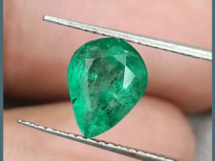 1.83ct Bright Deep Green Emerald Certified by GSI - SMSGEMS 