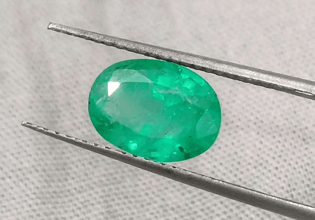 1.85ct Bright Parrot Green GSI Certified - SMSGEMS 