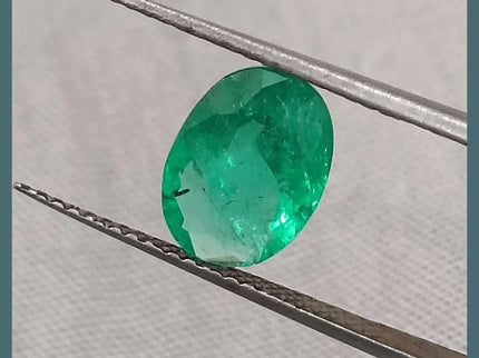 1.85ct Bright Parrot Green GSI Certified - SMSGEMS 