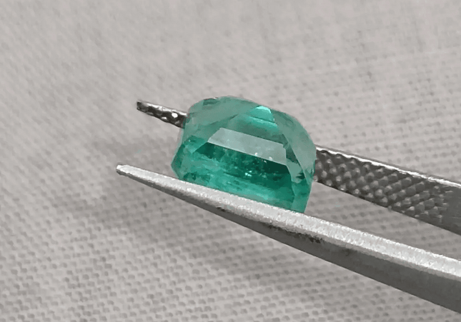 GSI Certified 1.85ct Intense Green Zambian Emerald, 100% Natural Gem - SMSGEMS 