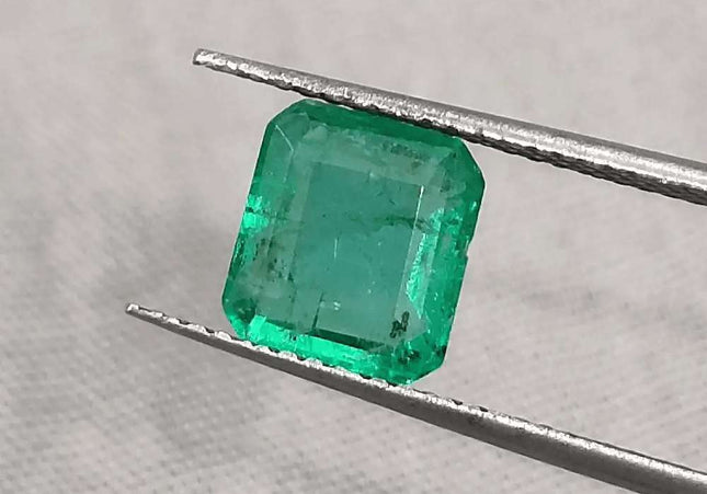 GSI Certified 1.85ct Intense Green Emerald, Natural Gemstone - SMSGEMS 