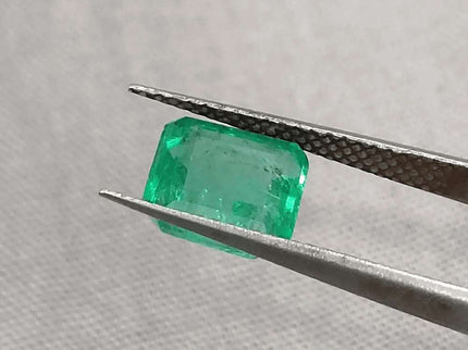 GSI Certified 1.85ct Intense Green Emerald, Natural Gemstone - SMSGEMS 