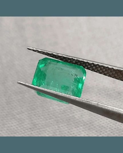 GSI Certified 1.85ct Intense Green Emerald, Natural Gemstone - SMSGEMS 