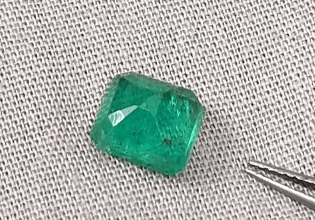 GSI Certified 1.85ct Intense Green Emerald, Natural Gemstone - SMSGEMS 