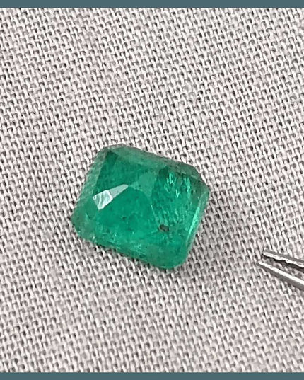 GSI Certified 1.85ct Intense Green Emerald, Natural Gemstone - SMSGEMS 
