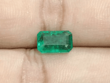 GSI Certified 1.87ct Medium Green Zambian Emerald, 100% Natural Untreated Gemstone. - SMSGEMS 
