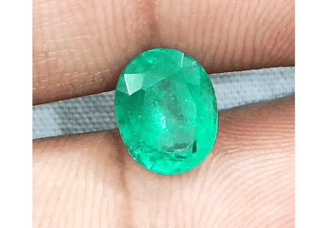 GSI Certified 1.90ct Vivid Medium Green Emerald, Natural Gemstone - SMSGEMS 