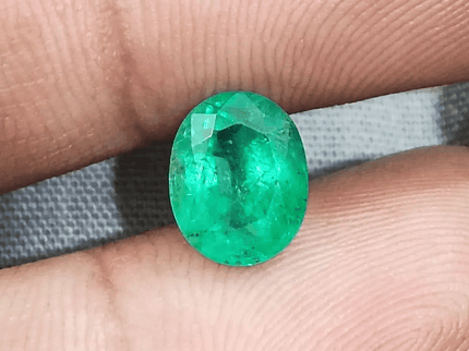 GSI Certified 1.90ct Vivid Medium Green Emerald, Natural Gemstone - SMSGEMS 