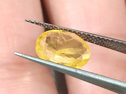 GSI Certified 1.92ct Yellow Sapphire, Natural Heated Gemstone - SMSGEMS 