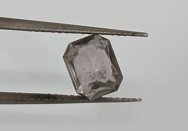 GSI Certified 1.93ct Color Change Ceylon Sapphire, Natural Untreated Gemstone - SMSGEMS 