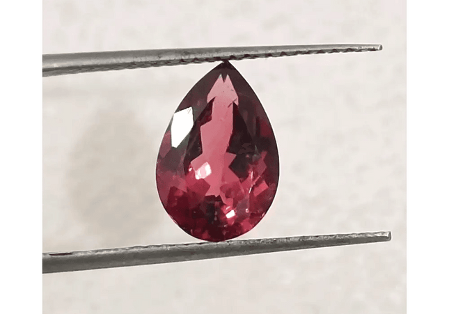 1.93ct Rubellite tourmaline certified by GSI - SMSGEMS 