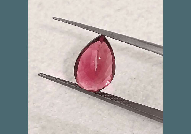 1.93ct Rubellite tourmaline certified by GSI - SMSGEMS 