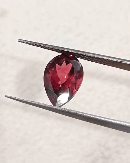 1.93ct Rubellite tourmaline certified by GSI - SMSGEMS 