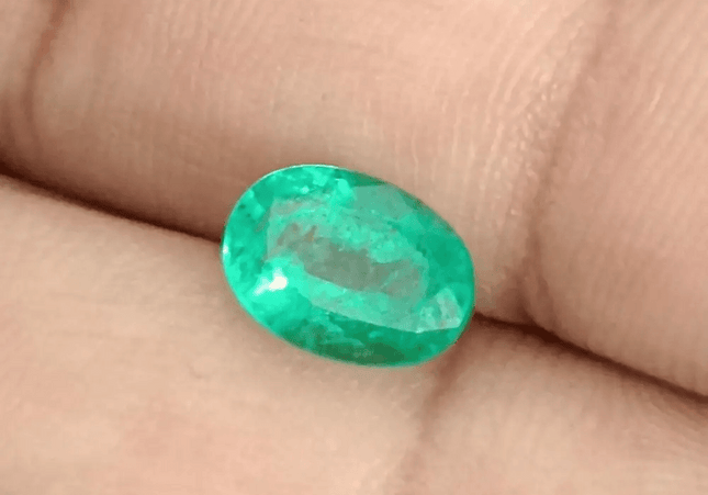 GSI Certified 1.95ct Medium Intense Green Emerald, Natural Gemstone - SMSGEMS 