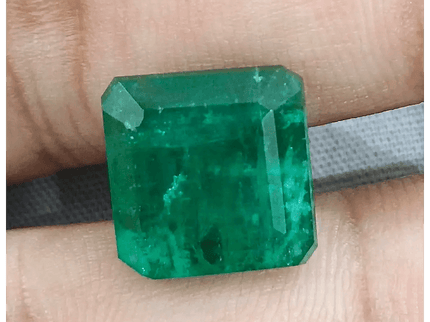 10.81ct Deep Green Swat Emerald Gemstone - SMSGEMS 