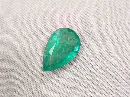 GSI Certified 13.47ct Medium Deep Golden Green Swat Emerald, Natural Gemstone - SMSGEMS 