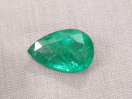 GSI Certified 13.47ct Medium Deep Golden Green Swat Emerald, Natural Gemstone - SMSGEMS 