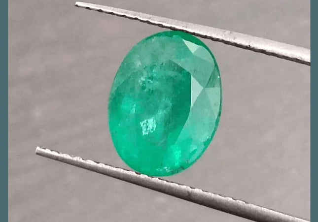 2.04ct Natural Earth Mined Emerald Certified by GSI - SMSGEMS 