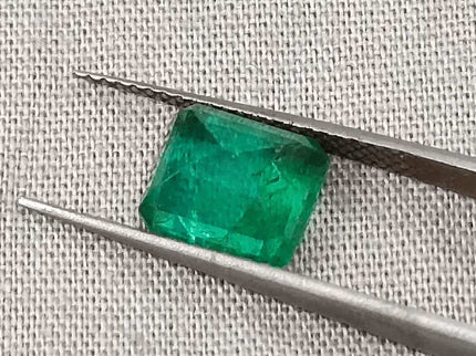 2.21ct Medium Golden Green GSI Certified Panjshir Emerald - SMSGEMS 