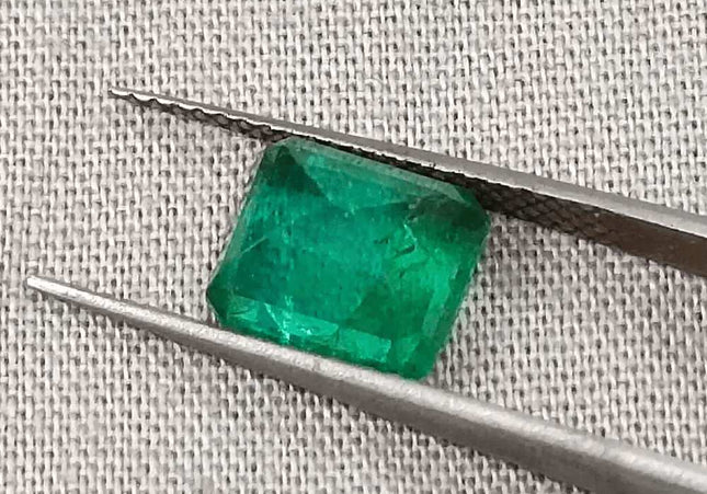 2.21ct Medium Golden Green GSI Certified Panjshir Emerald - SMSGEMS 