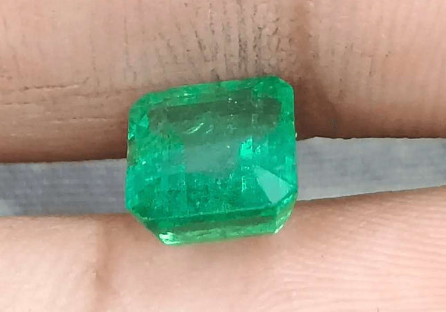 2.21ct Medium Golden Green GSI Certified Panjshir Emerald - SMSGEMS 