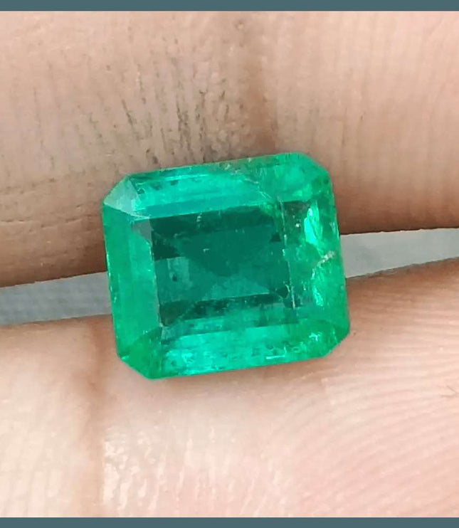 2.21ct Medium Golden Green GSI Certified Panjshir Emerald - SMSGEMS 