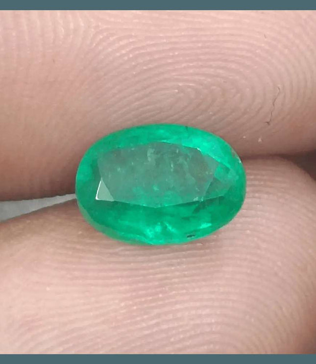 2.25ct Intense Medium Green Zambian Emerald certified by GSI - SMSGEMS 