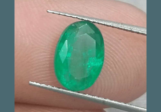 2.25ct Intense Medium Green Zambian Emerald certified by GSI - SMSGEMS 