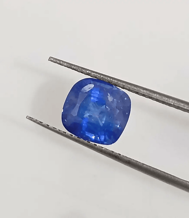 GSI Certified 2.25ct Royal Blue Ceylon Sapphire, Natural Gemstone - SMSGEMS 