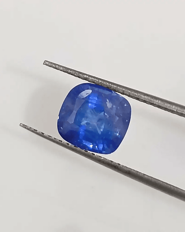 GSI Certified 2.25ct Royal Blue Ceylon Sapphire, Natural Gemstone - SMSGEMS 