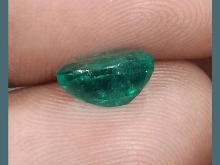 2.28ct Vivid Green Zambian emerald GSI Certified - SMSGEMS 