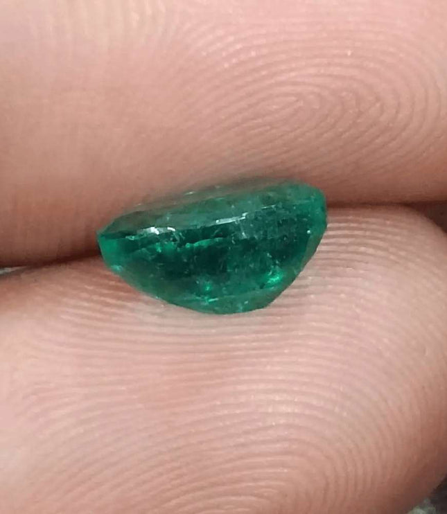 2.28ct Vivid Green Zambian emerald GSI Certified - SMSGEMS 