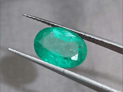 2.28ct Vivid Green Zambian emerald GSI Certified - SMSGEMS 