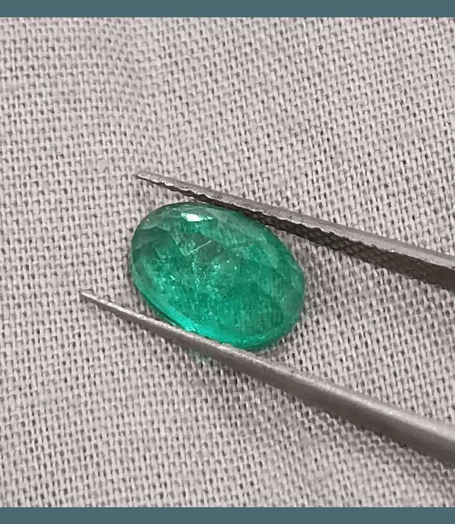 2.28ct Vivid Green Zambian emerald GSI Certified - SMSGEMS 