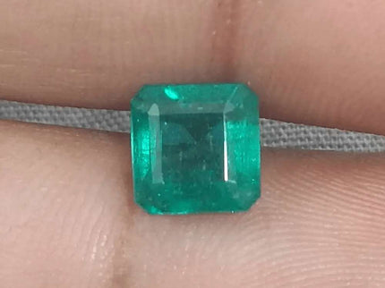 2.29ct Medium Deep Pure Green Emerald GSI Certified - SMSGEMS 