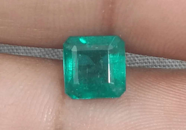 2.29ct Medium Deep Pure Green Emerald GSI Certified - SMSGEMS 