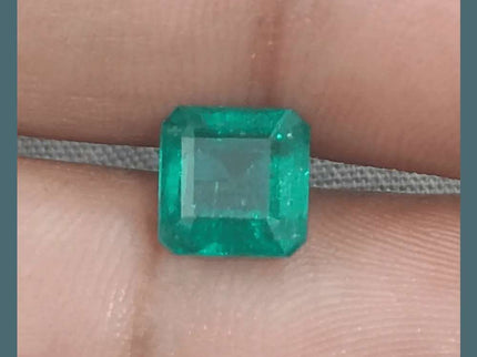 2.29ct Medium Deep Pure Green Emerald GSI Certified - SMSGEMS 
