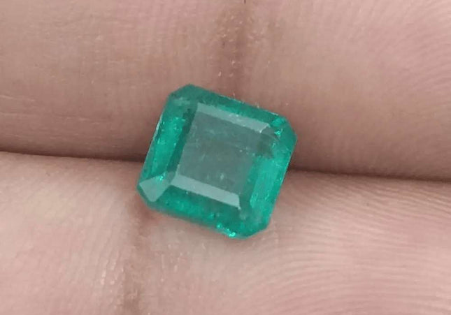 2.29ct Medium Deep Pure Green Emerald GSI Certified - SMSGEMS 