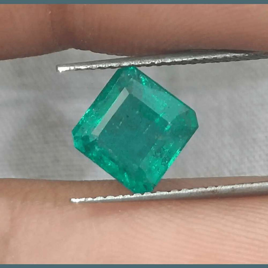 2.29ct Medium Deep Pure Green Emerald GSI Certified - SMSGEMS 