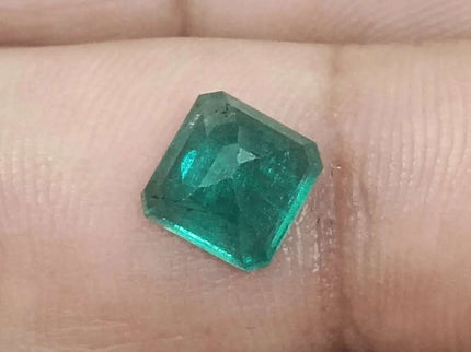 2.29ct Medium Deep Pure Green Emerald GSI Certified - SMSGEMS 