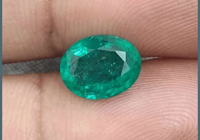 GSI Certified 2.31ct Vivid Medium Green Zambian Emerald, 100% Natural Gemstone - SMSGEMS 