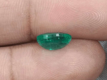 GSI Certified 2.31ct Vivid Medium Green Zambian Emerald, 100% Natural Gemstone - SMSGEMS 