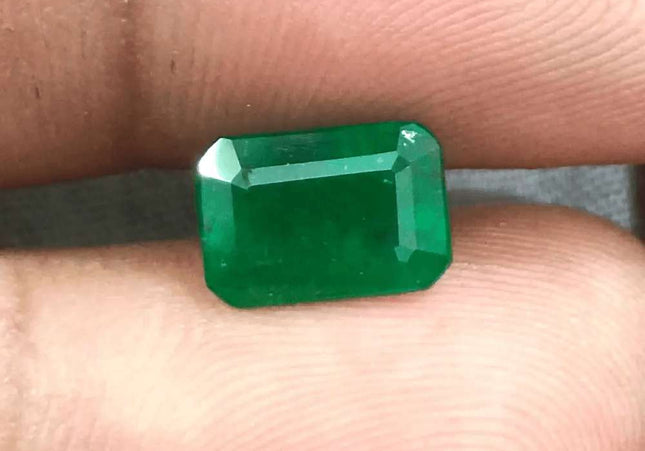 2.36ct Deep Green Zambian emerald GSI Certified - SMSGEMS 