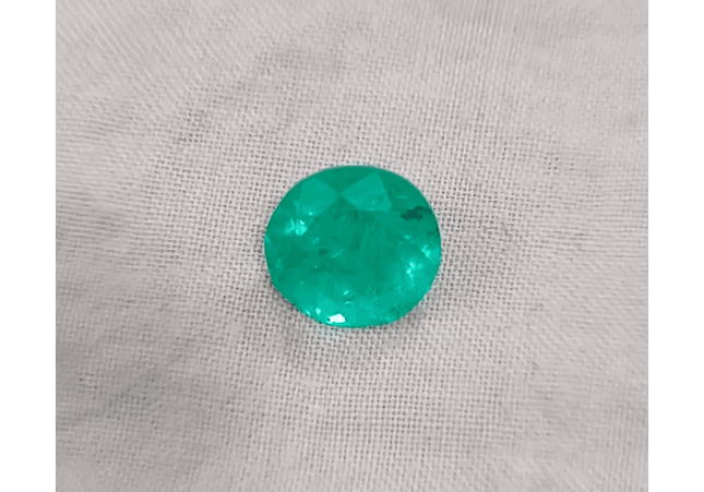 GSI Certified 2.37ct Colombiam Emerald, 100% Natural Gemstone - SMSGEMS 