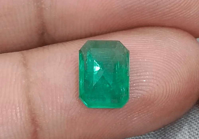 2.39ct Fine Quality Panjshir Emerald Certified by GSI - SMSGEMS 