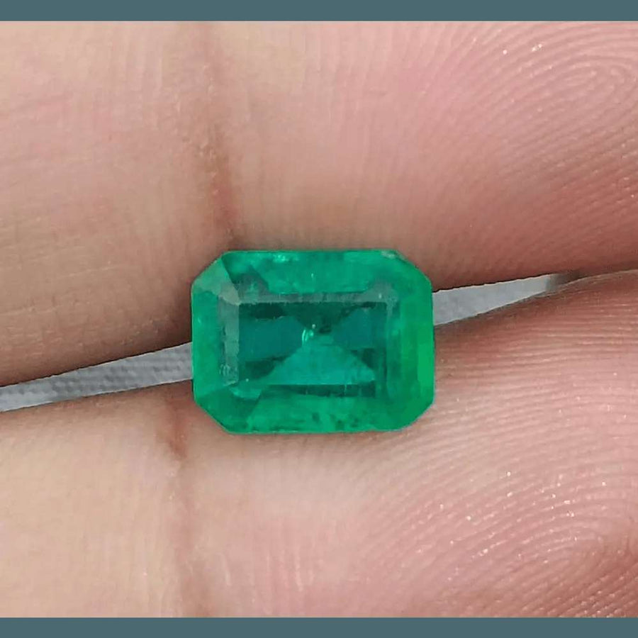 2.39ct Fine Quality Panjshir Emerald Certified by GSI - SMSGEMS 