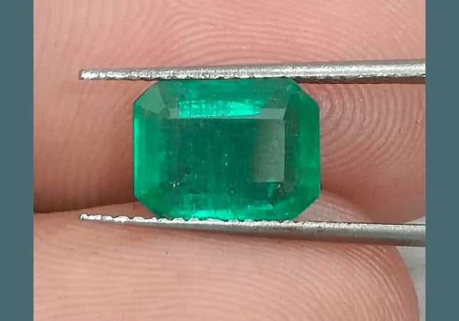 2.39ct Fine Quality Panjshir Emerald Certified by GSI - SMSGEMS 