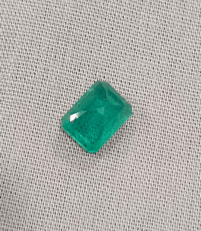 GSI Certified 2.41ct Velvet Green Zambian Emerald, 100% Natural Gemstone - SMSGEMS 